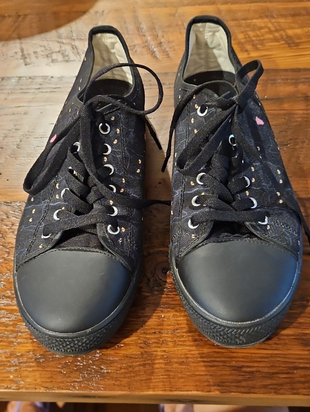 Black Nox- Fan Feline Lace-Up Canvas Sneakers with Subtle Cat Faces